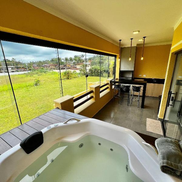 Relaxe na Jacuzzi c/ sais de banho á 300m da Praia - Foto 3