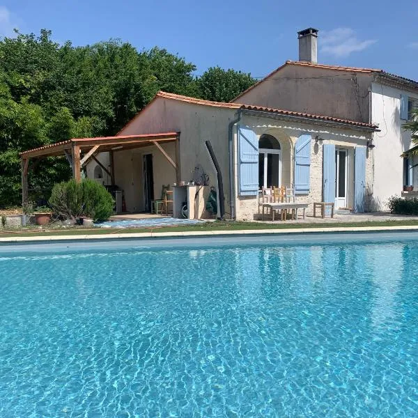 Maison d'Hôtes - L'Hôthentique, hotel en Gaillan-en-Médoc