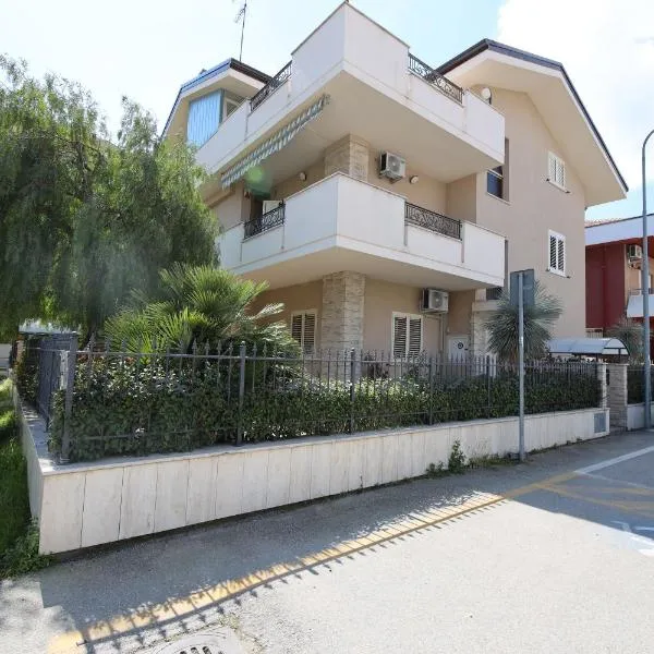 Hansel, hotel v Alba Adriatice
