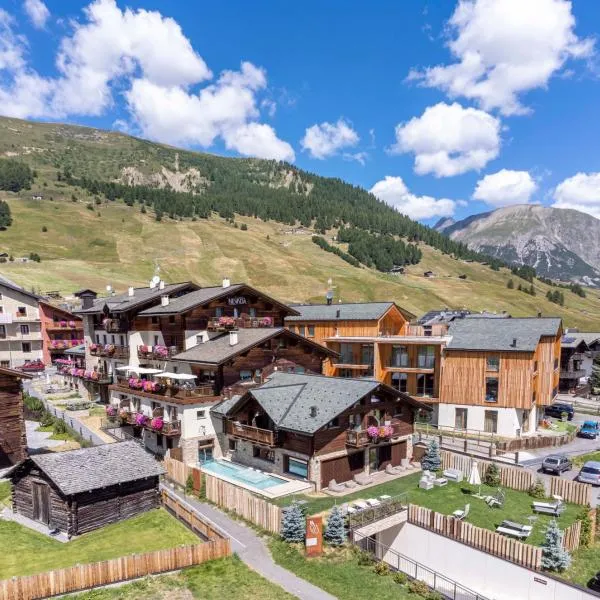 Mont Chalet Nevada - Hotel & Spa, מלון בליביניו