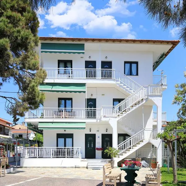 Agapitos Apartments, viešbutis mieste Nikitė