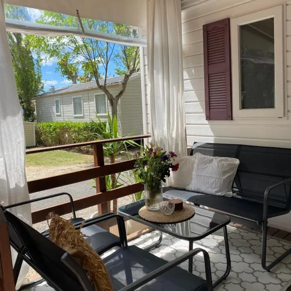 Ruhig gelegenes Mobilhome La Carabasse, hotel in Vias