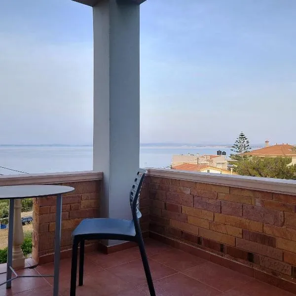Chios Shallow Sea, hotel u gradu 'Karfas'