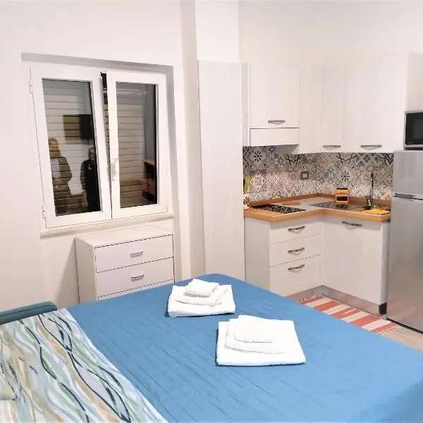 Parco dei Gerani - Il monolocale e la camera - Room and Studio – hotel w mieście Formia