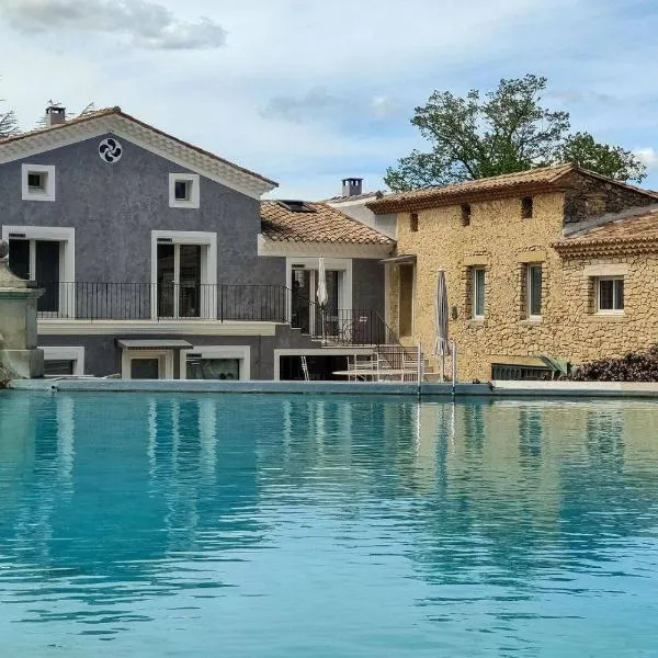Villas de La Ferme Du Gros Noyer, hotel v destinaci Malaucène