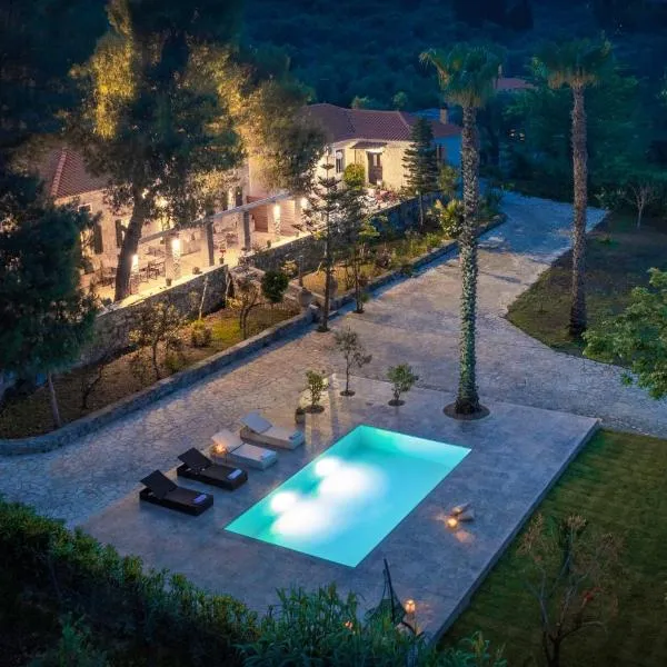 Astarte Villas - The Pine Tree Villa with Pool, hotel v destinaci Makhairádhon