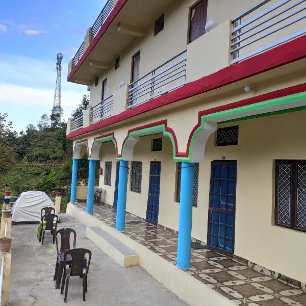 Prince homestay & reasturent, hotel di Rudraprayāg