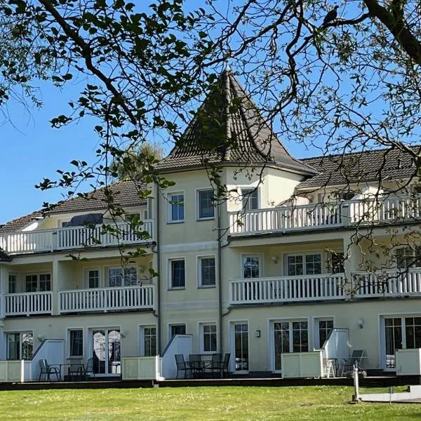 Schlösschen am Schmachter See, hotel v destinaci Binz