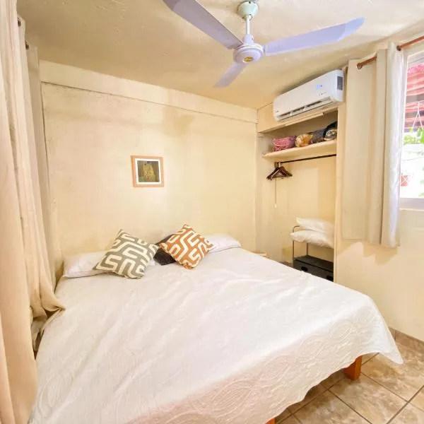 Casa ALOA Ixtapa, hotel en Ixtapa