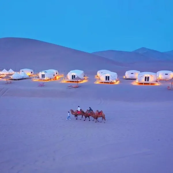 Ming Sha Mountain Wild Hostel, hotel em Dunhuang