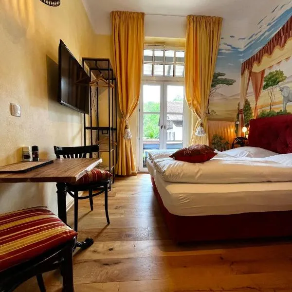 PARK VILLA zentral am Mittelrhein Zimmer&Apartments Self check in Aparthotel, hotel di Boppard