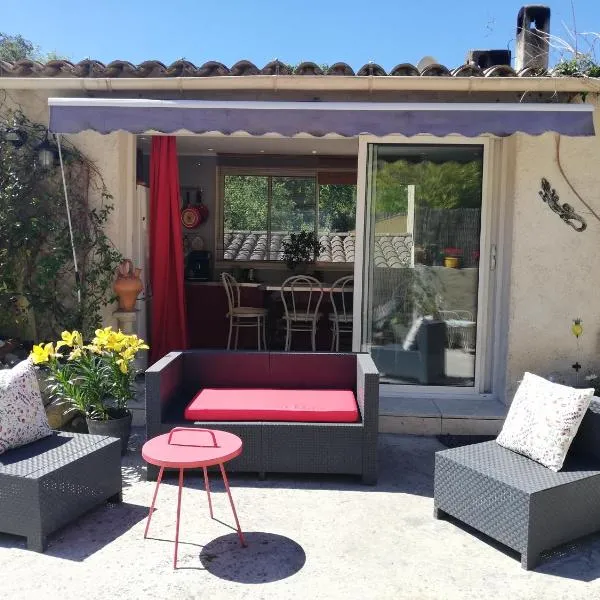 petit loft sur la cote d'azur, hotel din Grasse