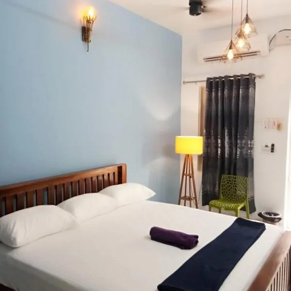 Omkara - The Fives Guest house, hotel v destinaci Tiruvannamalai
