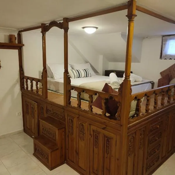 Captain's Mermaid Houses, Karpathos, hotel in Karpathos Town