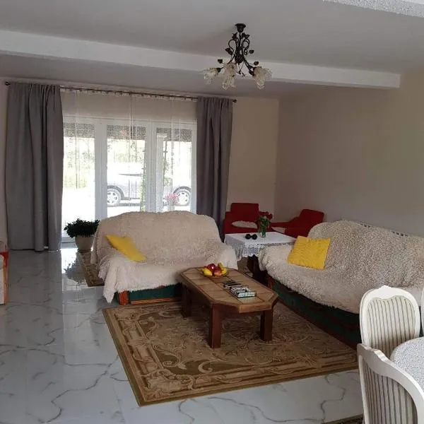 Willa Różana, hotel v destinaci Rymanów-Zdrój