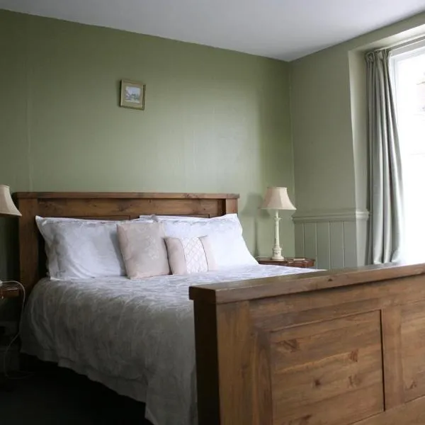 The Pack Horse Inn、South Brentのホテル