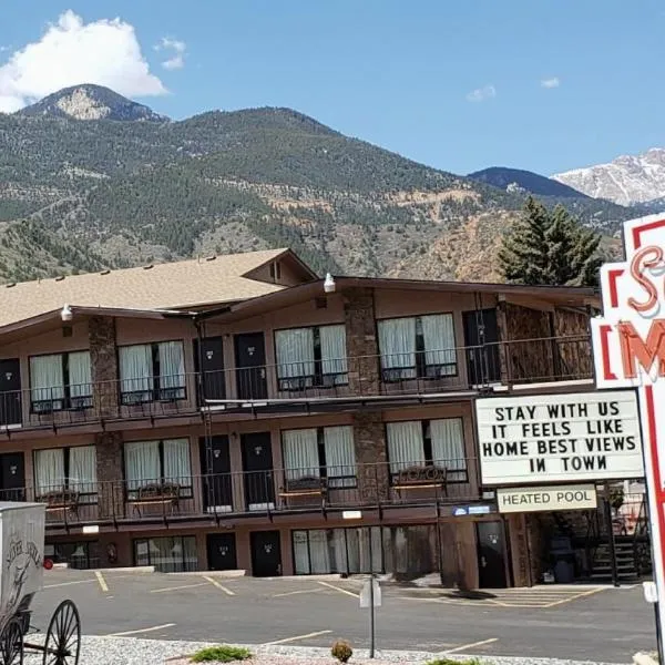 Silver Saddle Motel，馬尼溫泉的飯店