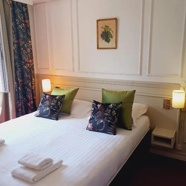 Logis Le Relais Imperial, hotelli kohteessa Saint-Vallier-de-Thiey
