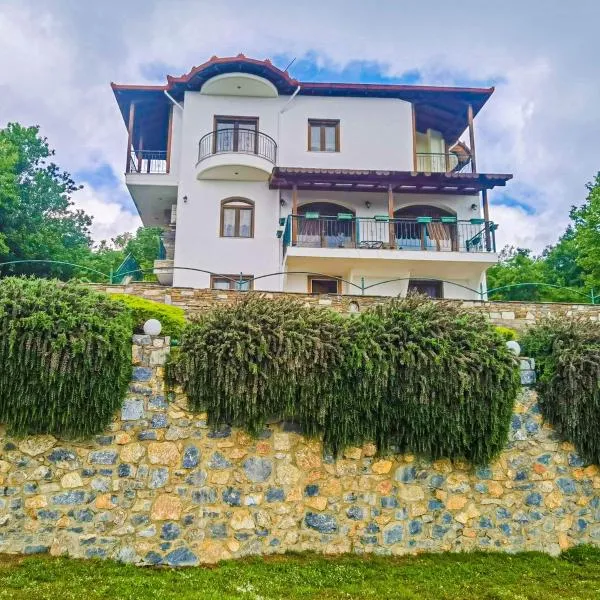 Villa Etheras - Nested between Nature by Amazing View - 5 mins from Edessa, hotel sa Skydra