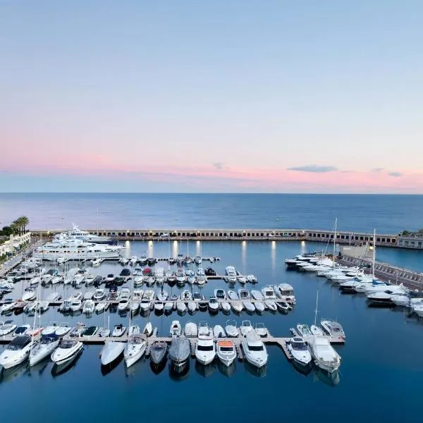 Riviera Marriott Hotel La Porte De Monaco, Hotel in Cap-d’Ail