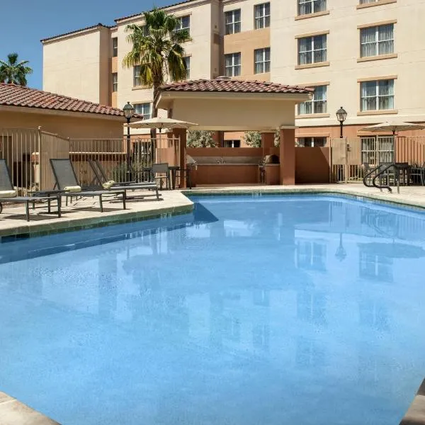 Residence Inn by Marriott Phoenix Airport, khách sạn ở Phoenix