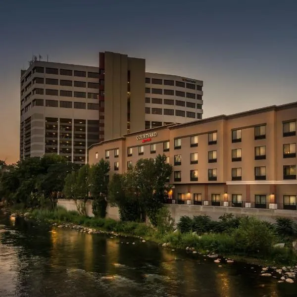 Courtyard by Marriott Reno Downtown/Riverfront, хотел в Рино