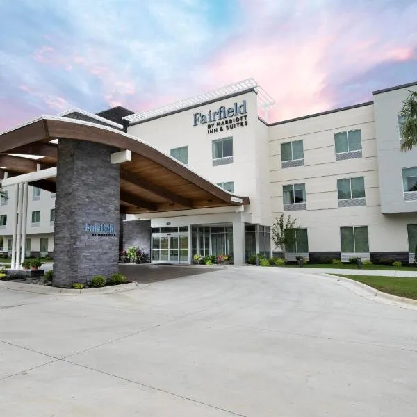 Fairfield Inn & Suites Arkadelphia, hotel in Caddo Valley