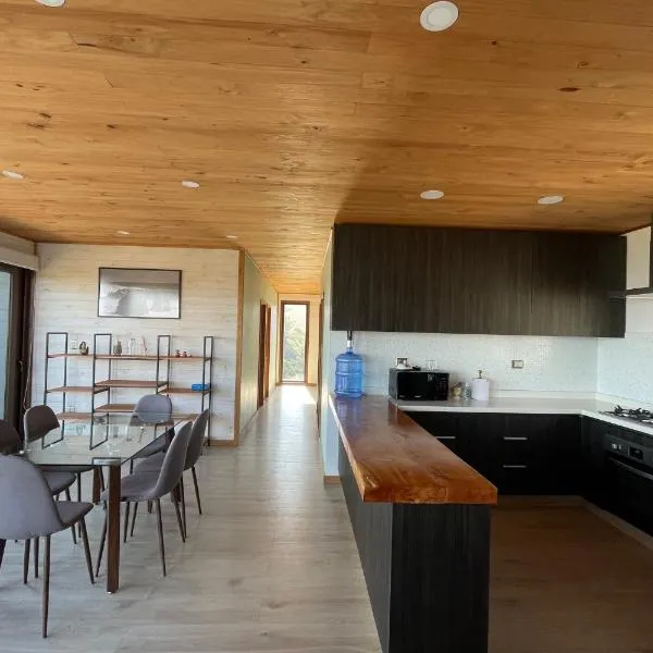 Casa La Laguna - Pichilemu, hotel in Pichilemu