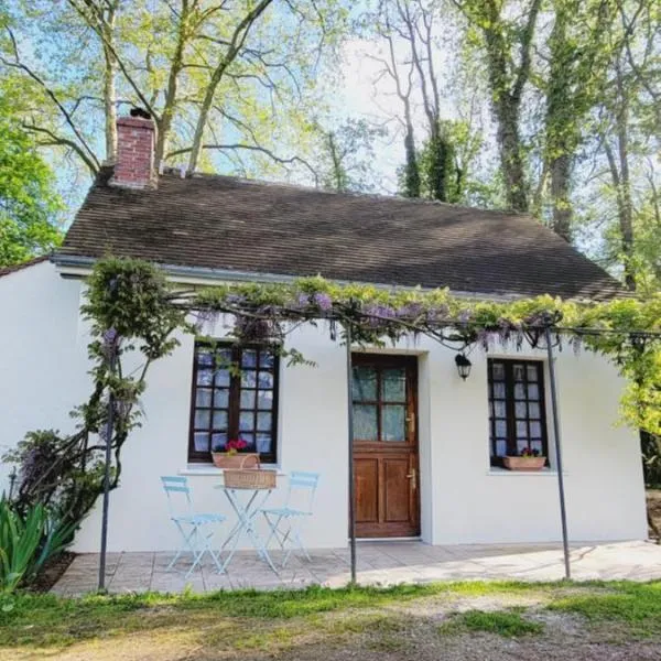 Gîte Ô Lunain Nature et Rivière, viešbutis mieste Poligny