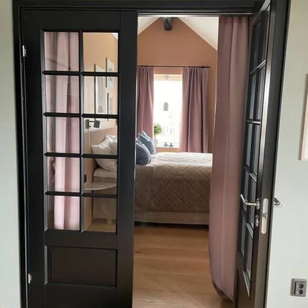 Panoramavy nära Gbg och natur, hotel Olofstorpban