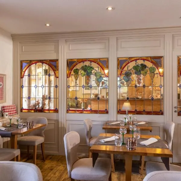Hôtel Restaurant Le Kastelberg, The Originals Boutique, hotel v destinaci Andlau