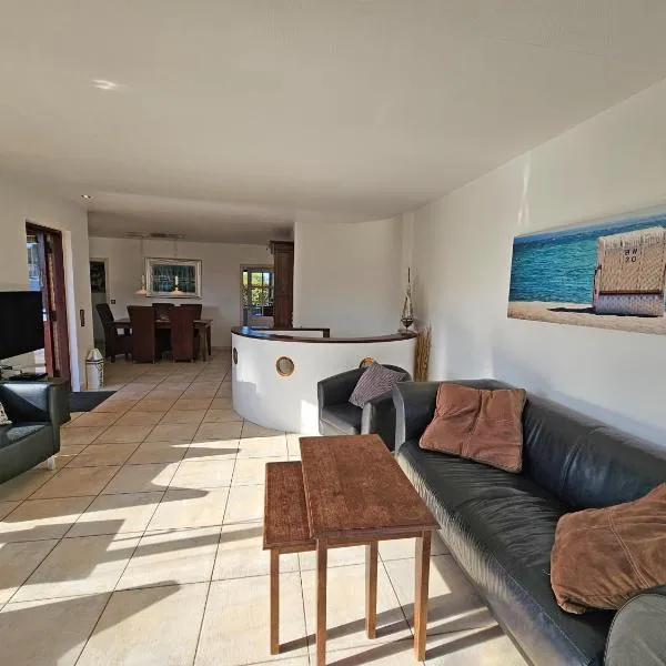 Ferienhaus Ostseeblick Schönhagen, hotell sihtkohas Brodersby