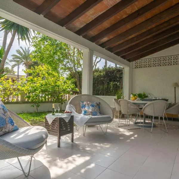 Villa Campins, hotel in Port d'Alcudia