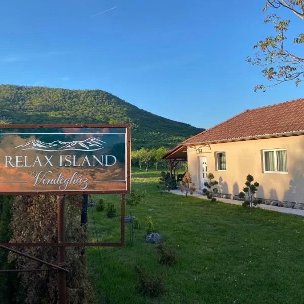 Relax Island Vendégház, hotel u gradu Šatoraljaujhelj