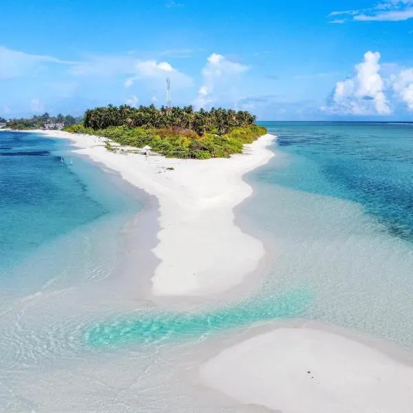 Oasis Village Fenfushi, Maldives, hotel en Maamigili