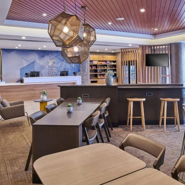 SpringHill Suites by Marriott Detroit Dearborn, hotel en Dearborn