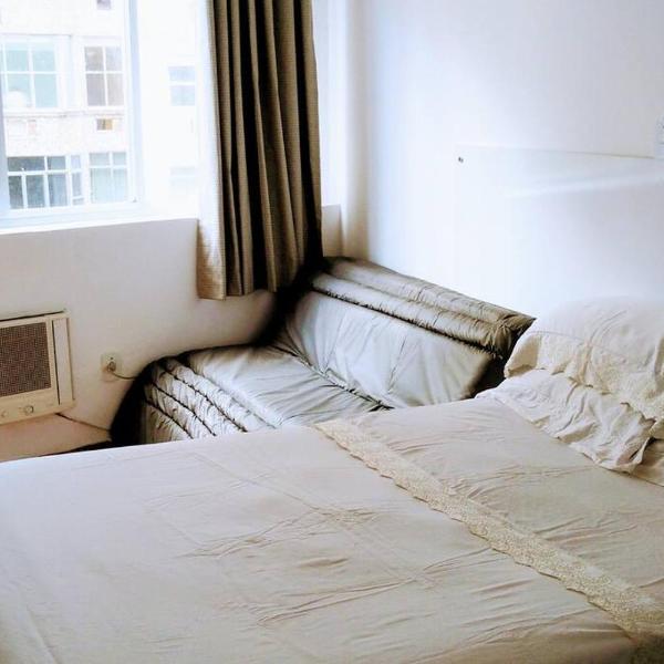 APARTAMENTO COPACABANA saleta, quarto grande com ar cond wi-fi a 2 qds da praia - Foto 3