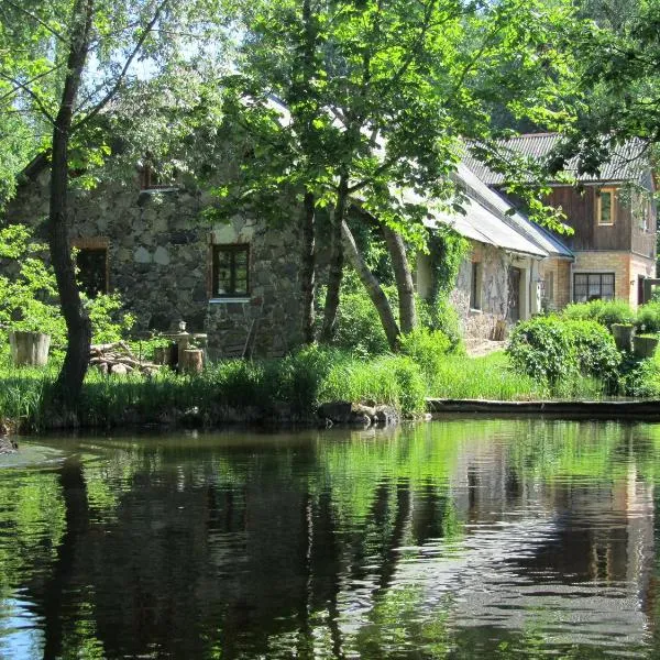 Kučuru dzirnavas, hotel in Lautere