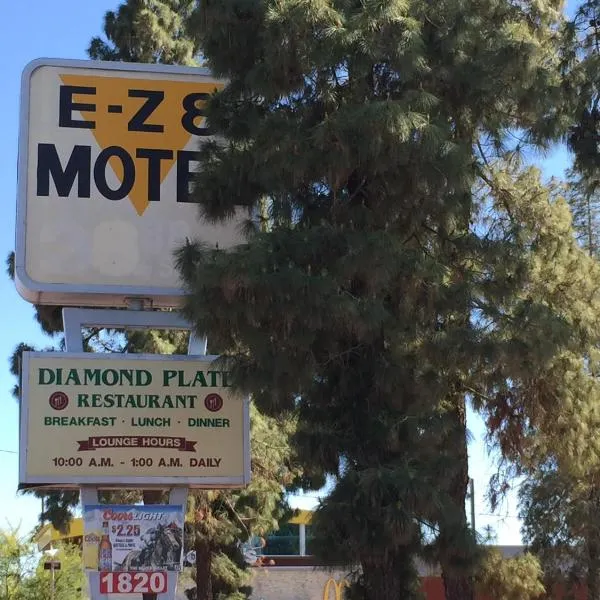 EZ 8 Motel Airporter, hotel v destinaci Phoenix