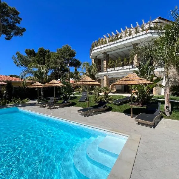 Suite Villa Domos, hotel in Porto Pino