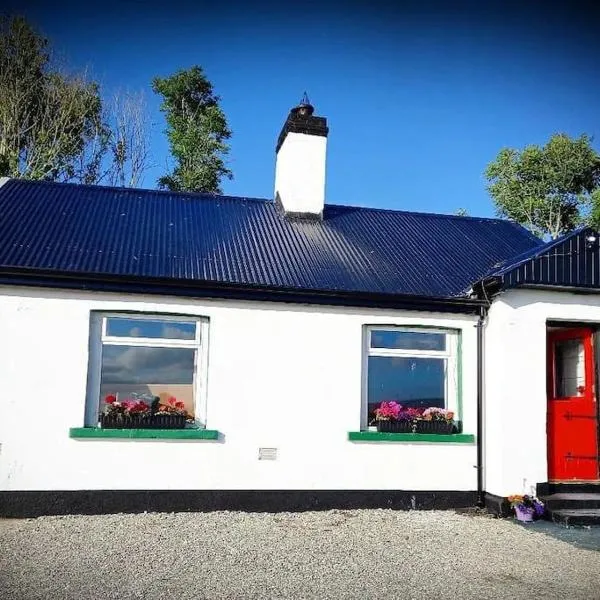 Mary Grays Hideaway 2 Bedroom Irish Cottage with Hot Tub, hotel in Mountjoy
