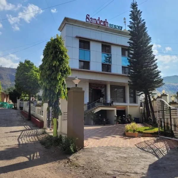 Sandesh Resort, hotel in Wai