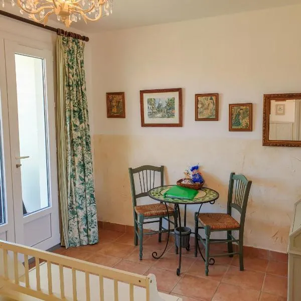 Apartment studio 18-20m2 by Interhome, hotel in Calvi