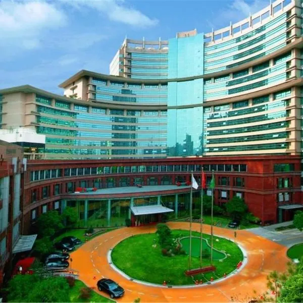 Jin Jiang Pine City Hotel: Şanghay'da bir otel