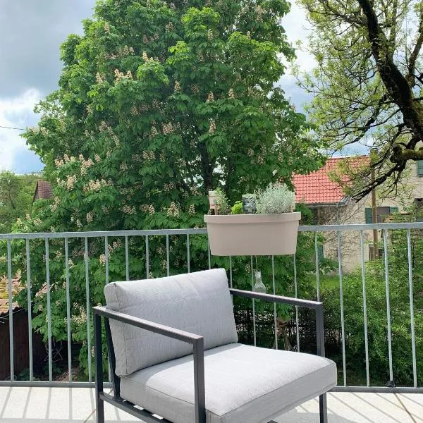 Rot an der Rot에 위치한 호텔 Fe Wo Brunnen - 120 qm- Quiet location- Lots of nature - Comfortable - Large balkony and garden