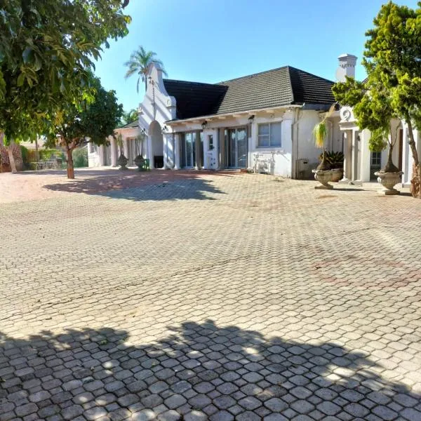 Kariega Apartments - 4 Graaff-Reinet Rd, hotel in Uitenhage