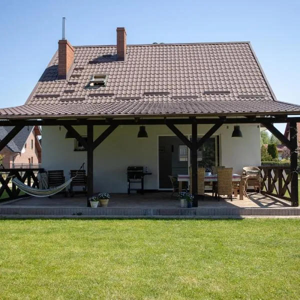 Dom nad jeziorem w Borzechowie, hotel di Borzechowo