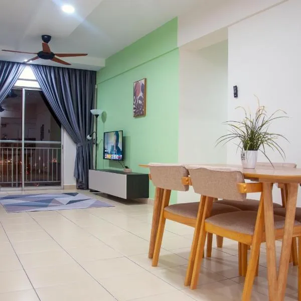 Five H Family Service Apartment, hotel a Seri Kembangan