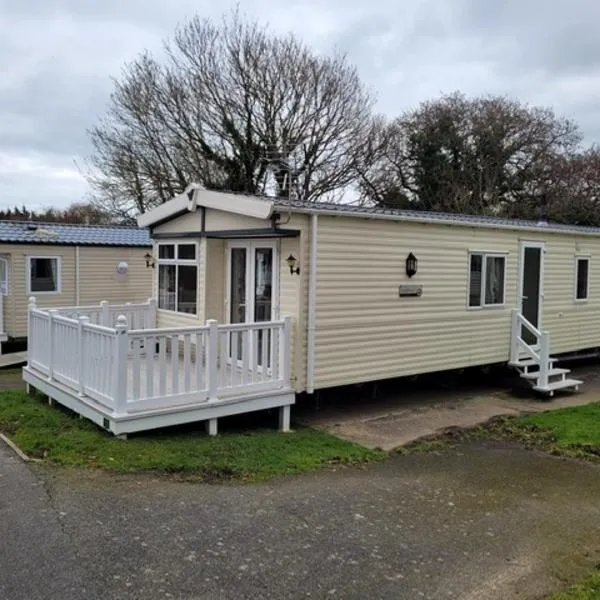 Roslyn at Lower Hyde Park, Isle of Wight, hotel di Chale