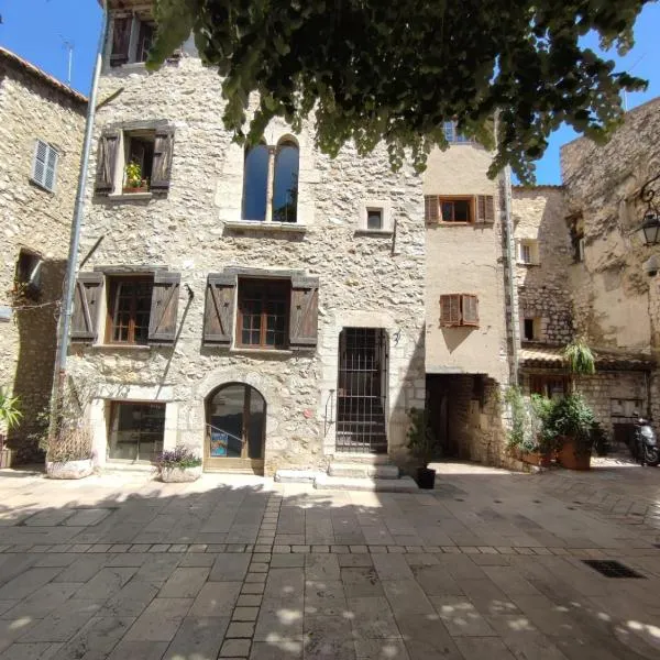 Chambre d'hôtes Les Tomettes – hotel w mieście Vence
